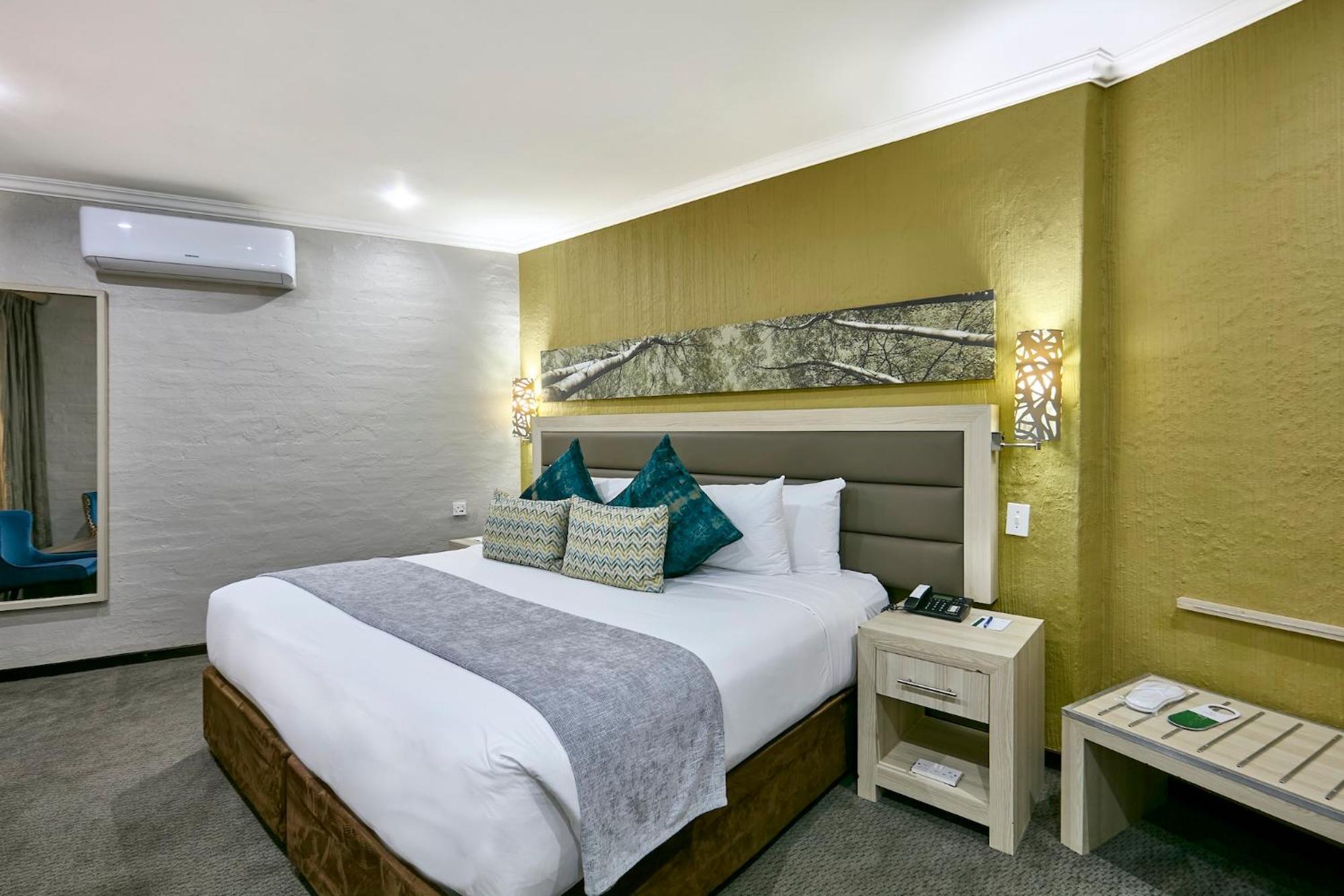 Cresta Marang Gardens Hotel Francistown Ngoại thất bức ảnh