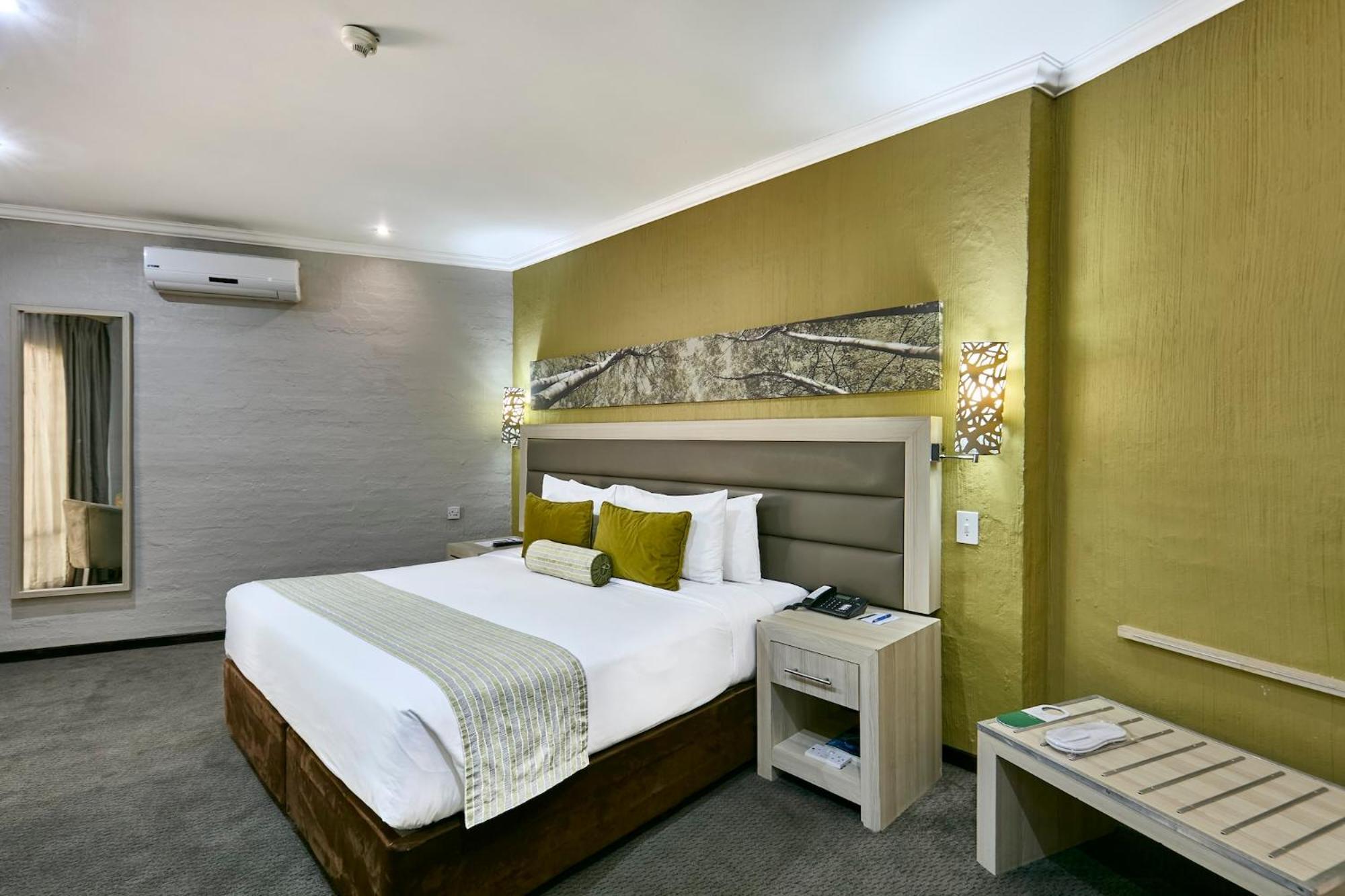 Cresta Marang Gardens Hotel Francistown Ngoại thất bức ảnh