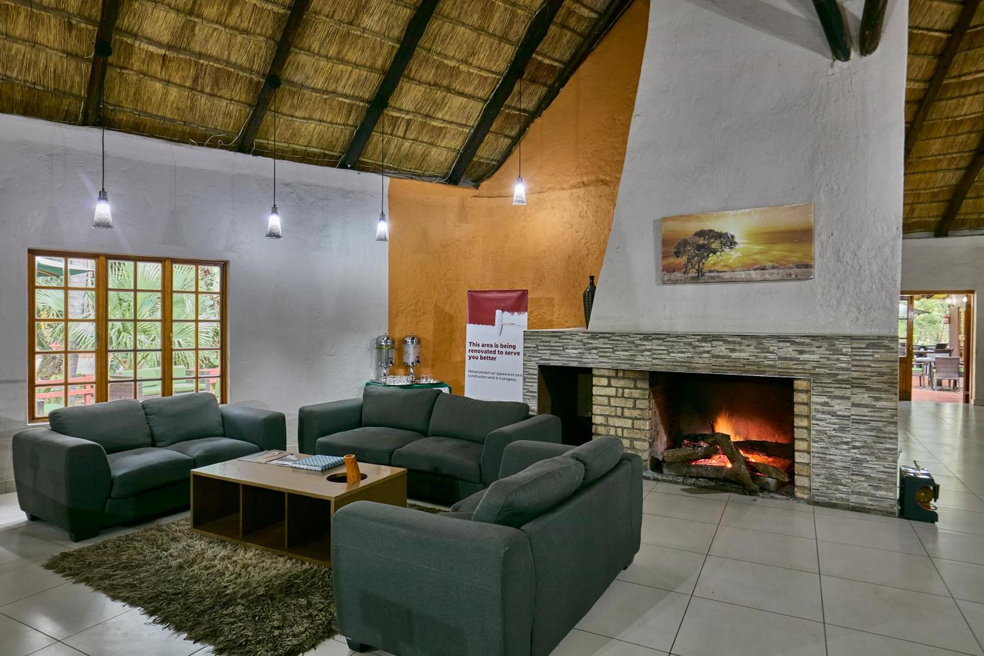 Cresta Marang Gardens Hotel Francistown Ngoại thất bức ảnh