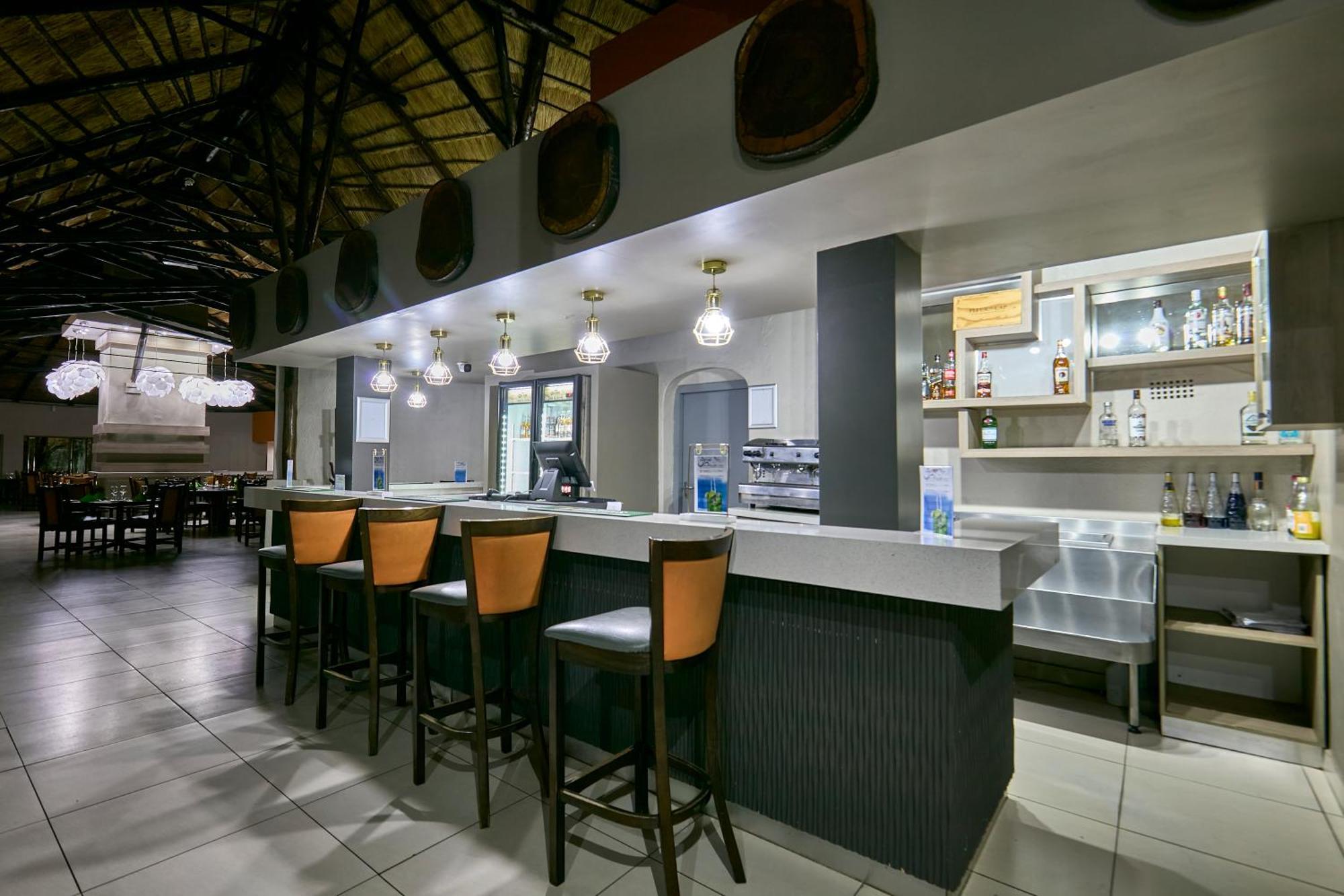 Cresta Marang Gardens Hotel Francistown Ngoại thất bức ảnh