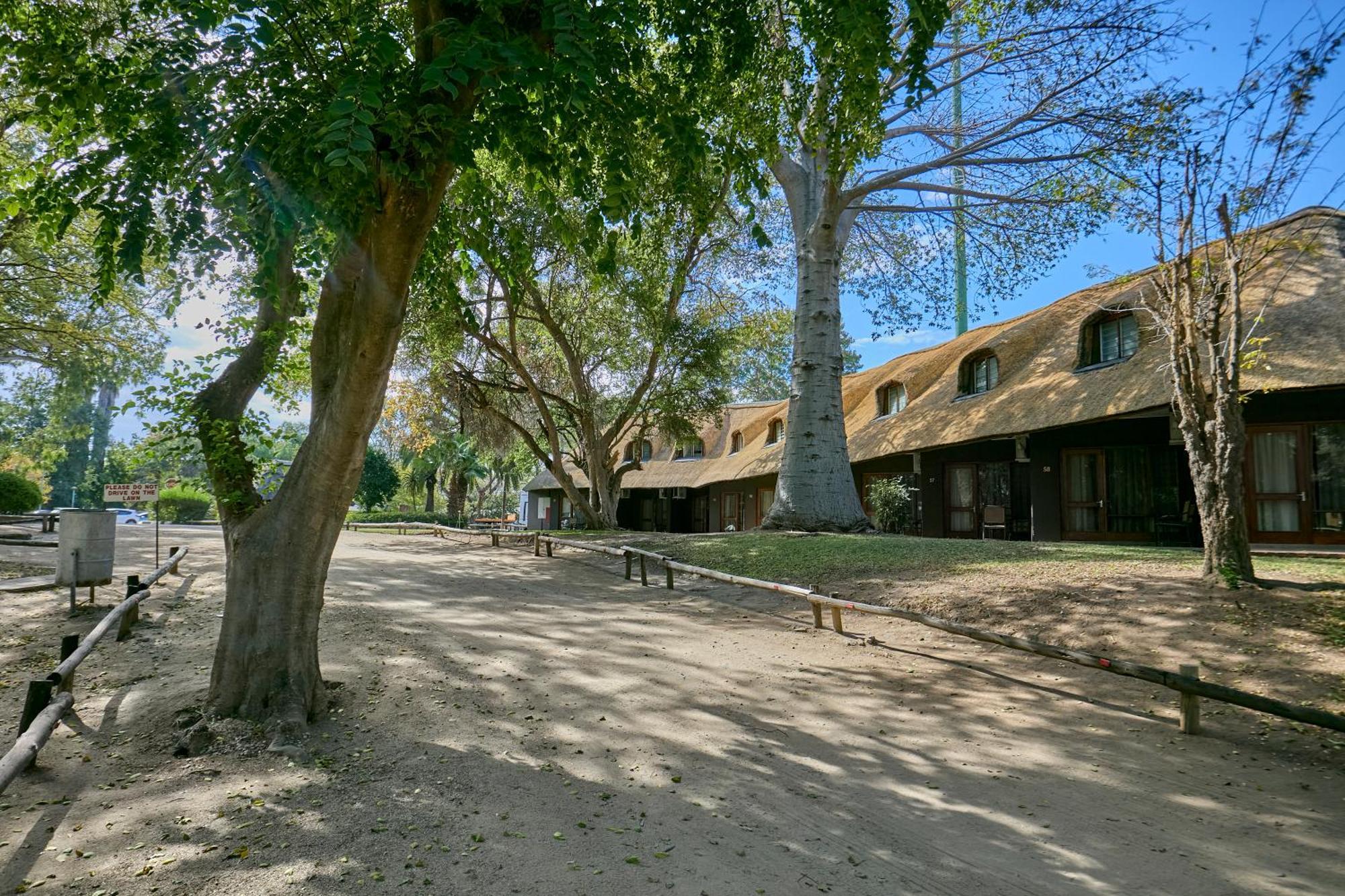 Cresta Marang Gardens Hotel Francistown Ngoại thất bức ảnh