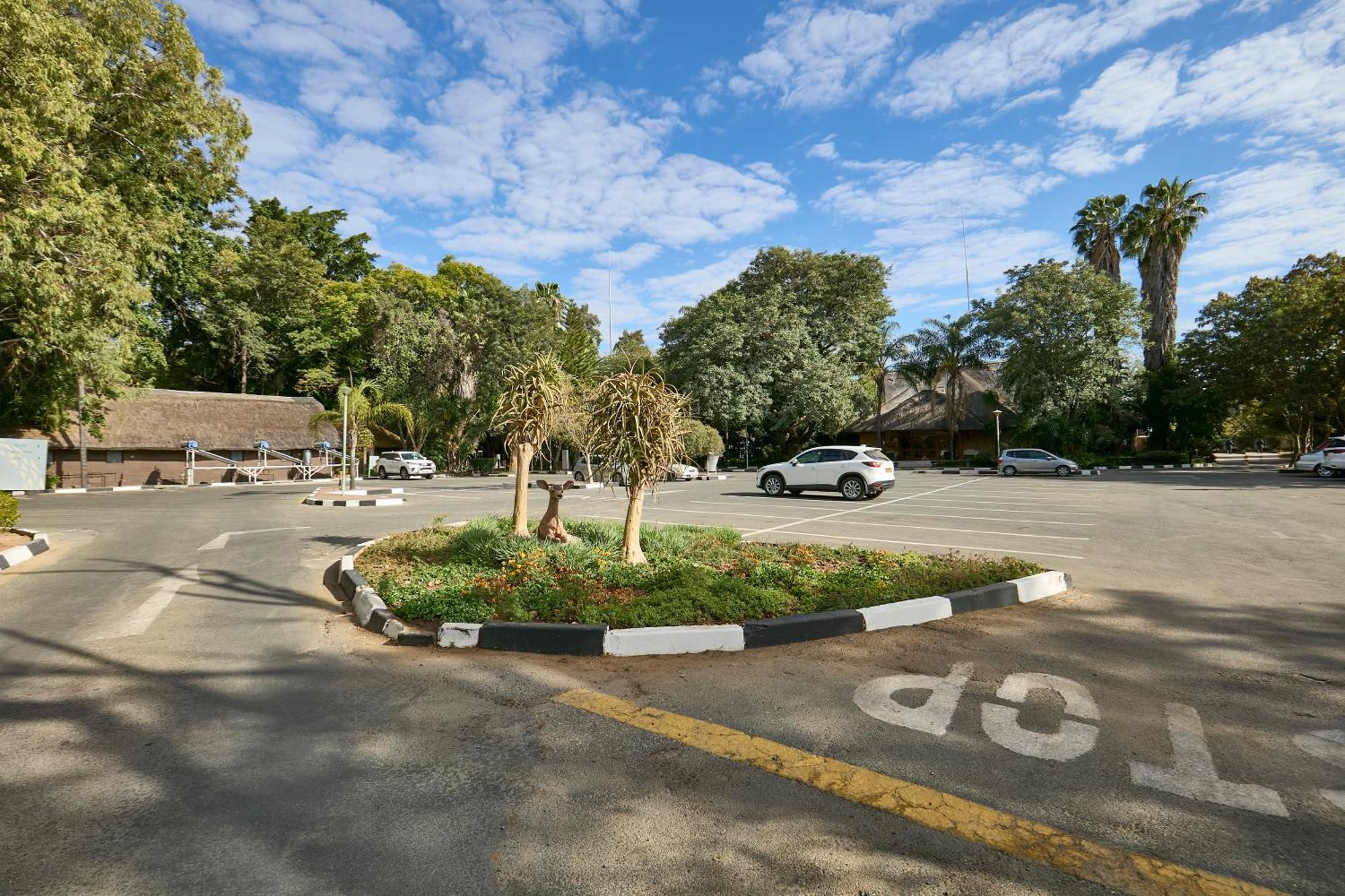 Cresta Marang Gardens Hotel Francistown Ngoại thất bức ảnh